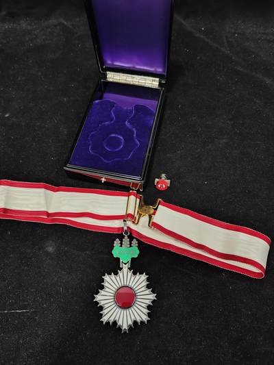 0元起拍勋章 第323期 咸鱼国勋章拍卖专场 1月7日（周三）下午6：00开始 美品 纯银珐琅 日三等旭日章银制带盒略