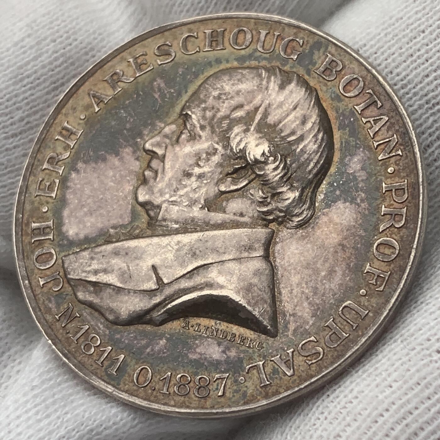 掌中浮雕-藏着的欧洲第048场 1899年瑞典植物学家约翰·埃尔哈德·阿雷苏格银章 ，31 mm, 15 g，A. Lindberg雕刻