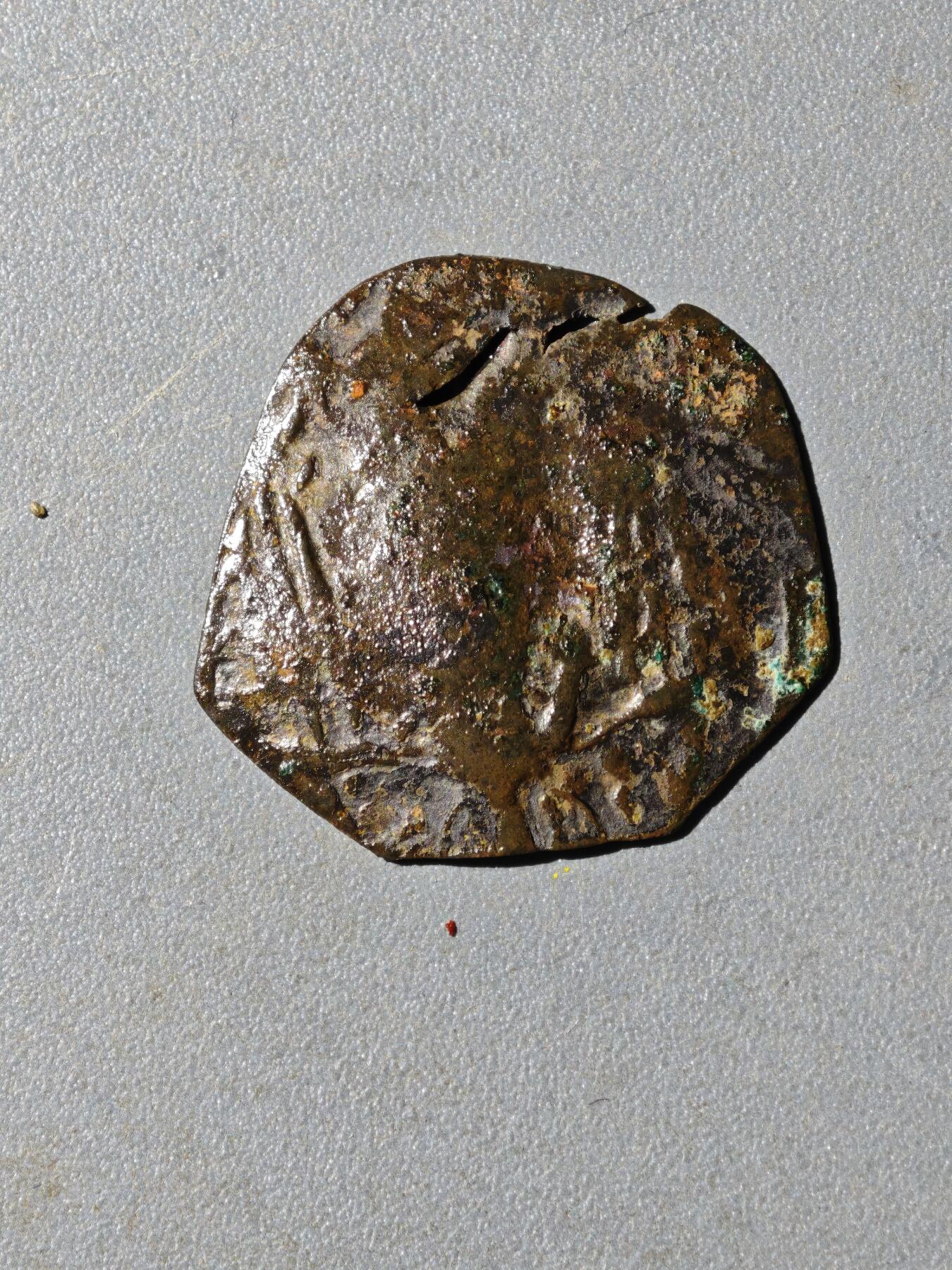 105期回流戒指饰品杂件纪念章丝路钱币专场