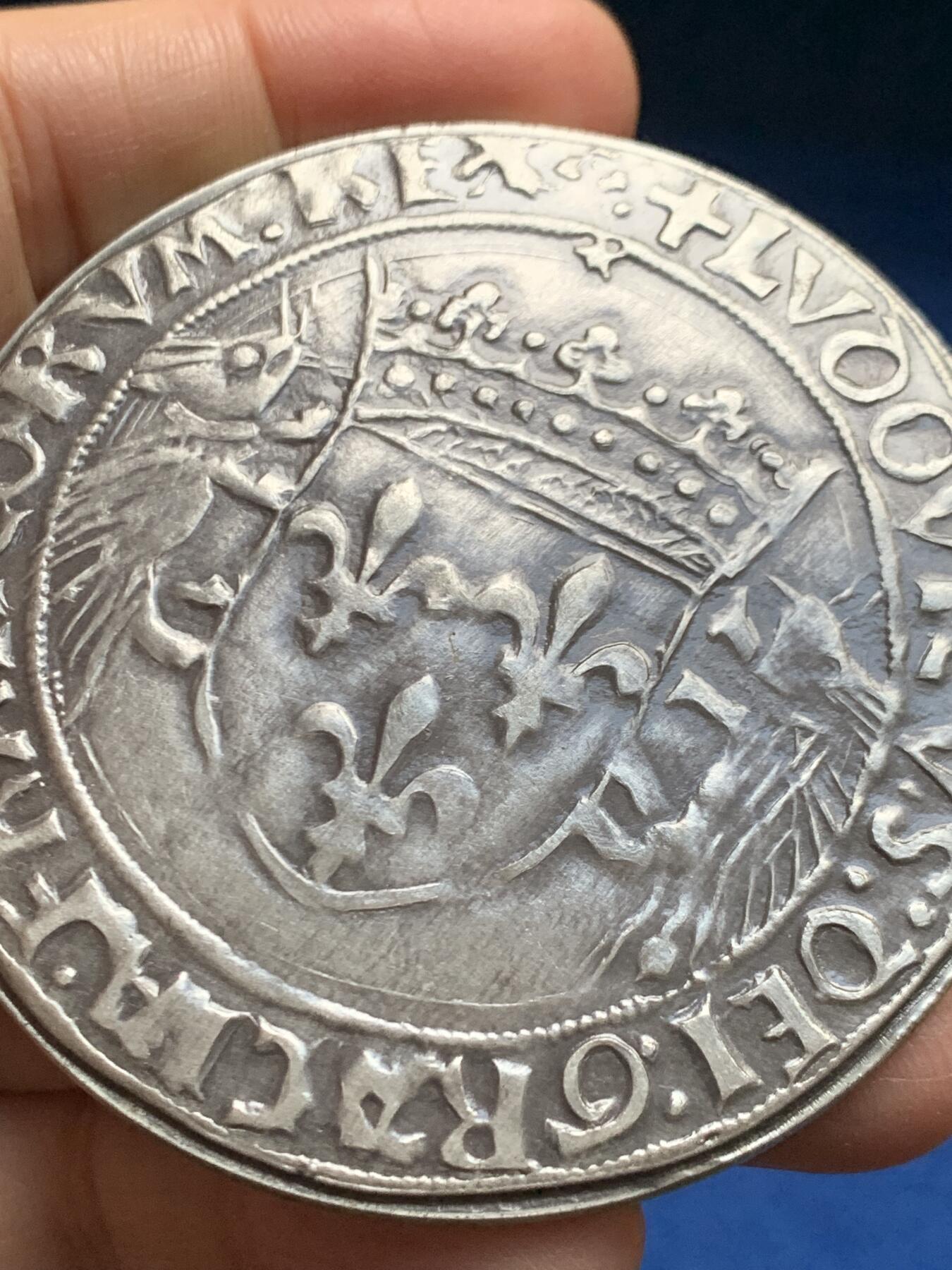 《竞宝斋》第455场 周日，周一 2场连拍 （全场包邮，欢迎送拍） 法国1979年大银章 仿古币样式 丰饶角边铭925银 66.5mm 167克