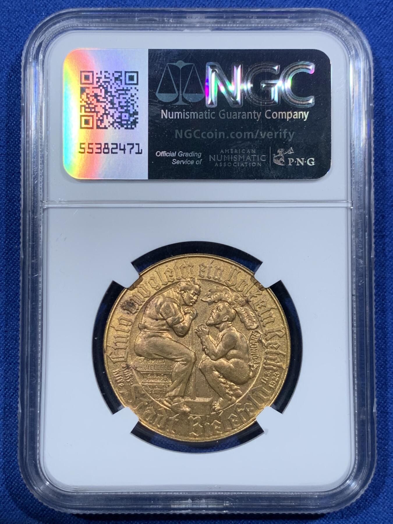 《竞宝斋》第455场 周日，周一 2场连拍 （全场包邮，欢迎送拍） NGC MS63 德国1923年徳紧比勒菲尔德1金马克镀金铜币 等值于世界上最大面值一万亿马克的大马币 德紧时期的经典之作