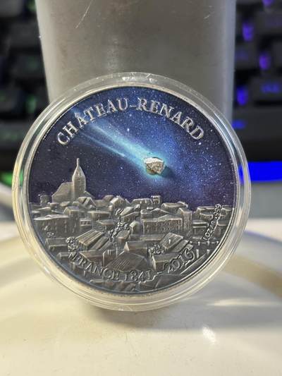 第187期拍卖 - 布基纳法索2016年镶嵌法国1841雷纳堡陨石仿古银币，999银，发行量999枚