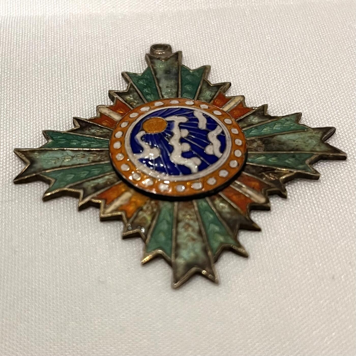 韵星假日拍卖第三十五期 -- Rimey Holidays Auction 34 光华奖章，抗战时期民益版，乙种一等