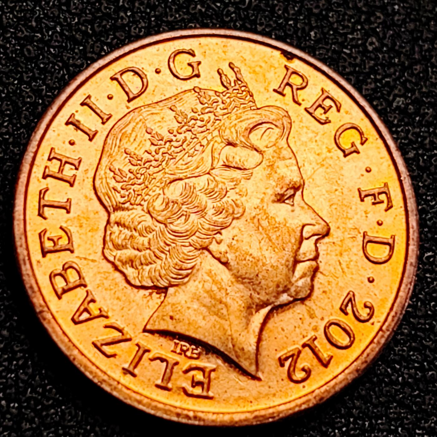 泉币菌-第164场-新年第七场 精品福利场 英国1便士盾牌 直径20.4mm 女王头像