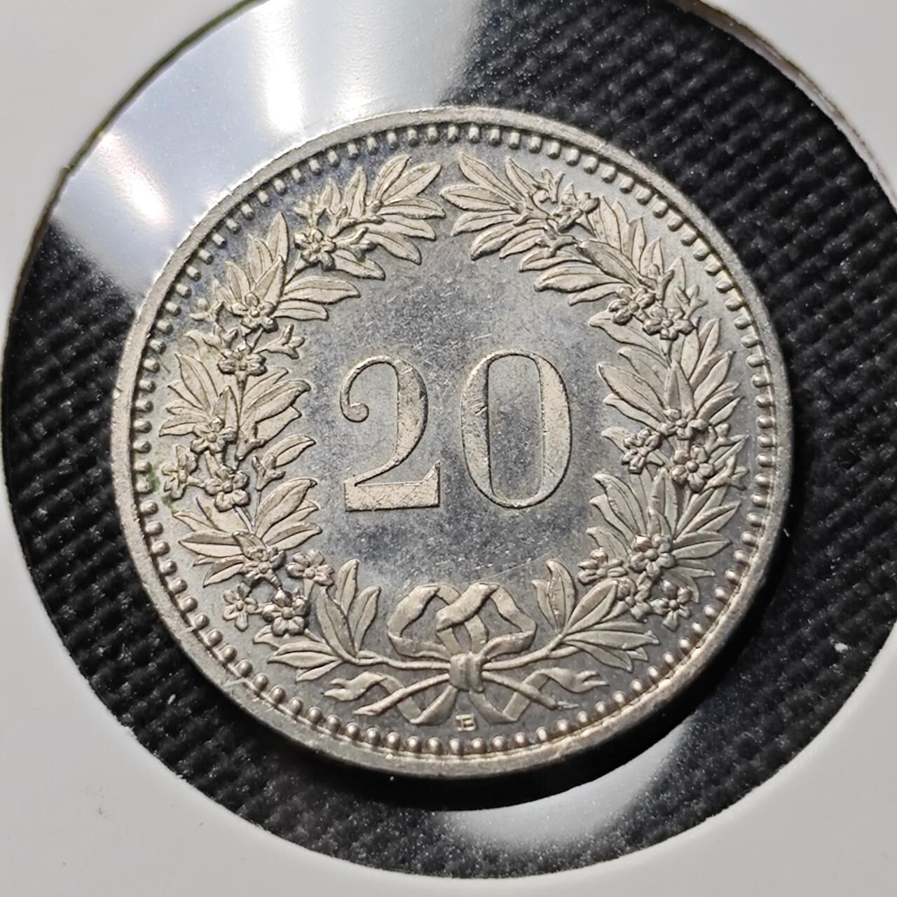 KK钱币收藏小铺  第386期  2月预留时间 周末发货  2005瑞士20分