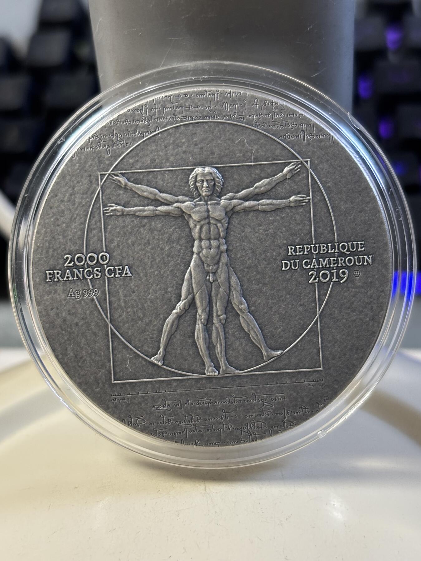 第187期拍卖 喀麦隆2019年达芬奇镶嵌高浮雕2盎司纪念银币，999银，发行500枚