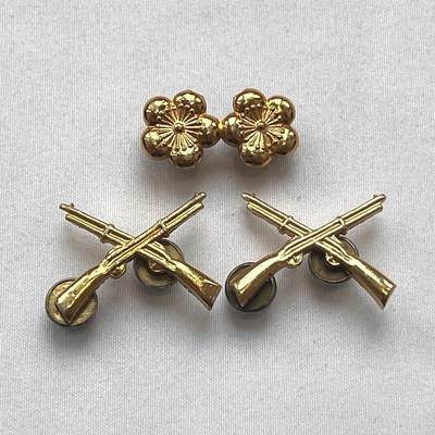 韵星假日拍卖第三十五期 -- Rimey Holidays Auction 34 - 【国军兵科领章】陆军步兵中校领章与阶级章一组