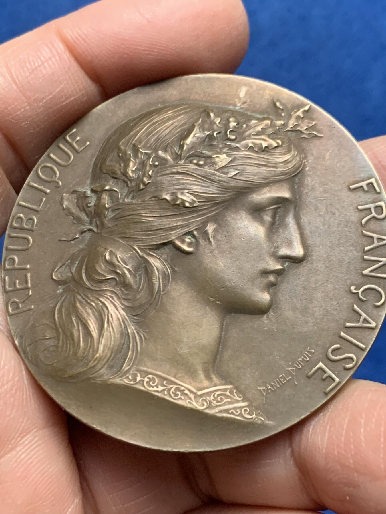 《竞宝斋》第455场 周日，周一 2场连拍 （全场包邮，欢迎送拍） 法国1900年世博会纪念铜章 52.6克 49.5mm 丰饶角铜标