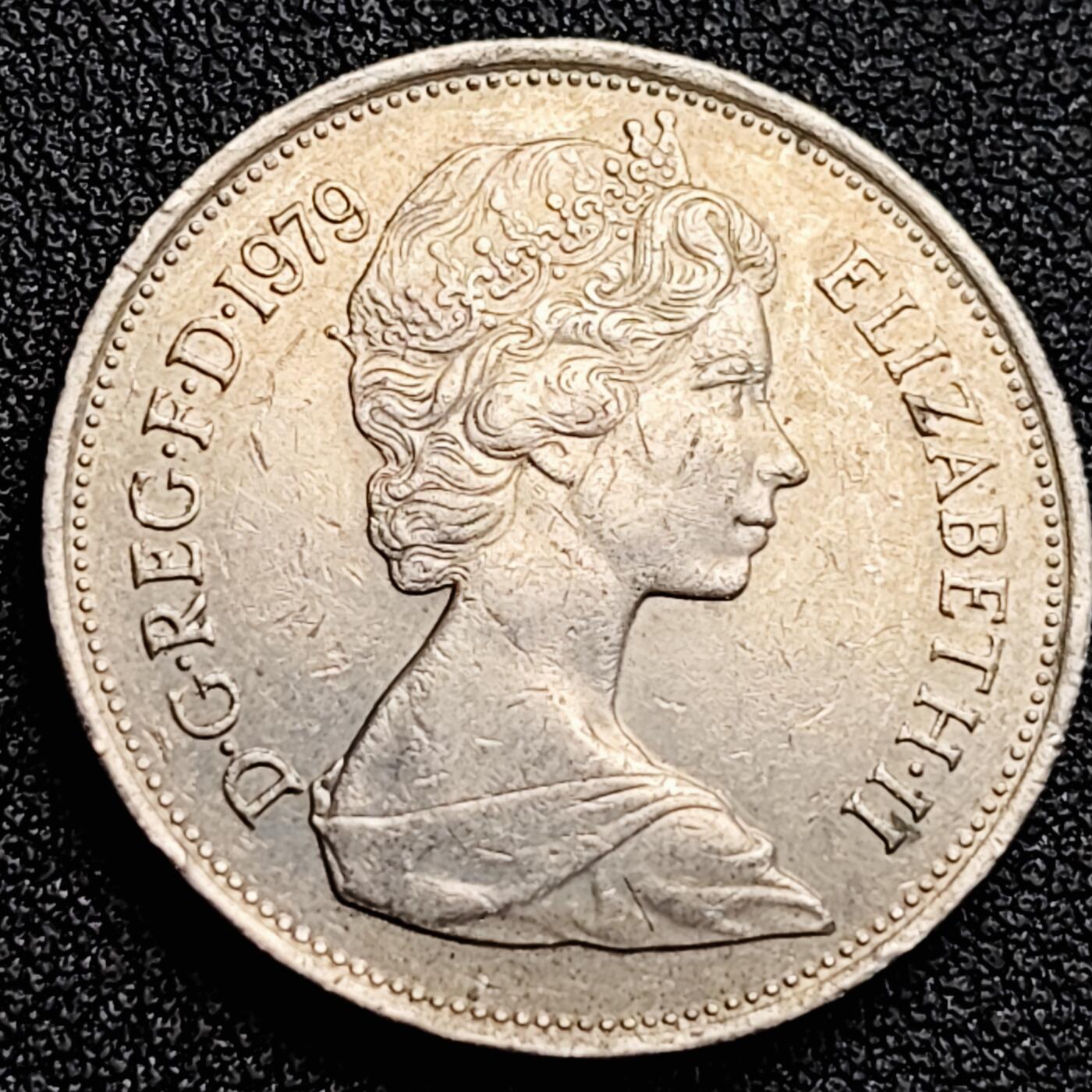 泉币菌-第164场-新年第七场 精品福利场 英伦狮子 英国10便士硬币 直径28.5MM 1979年