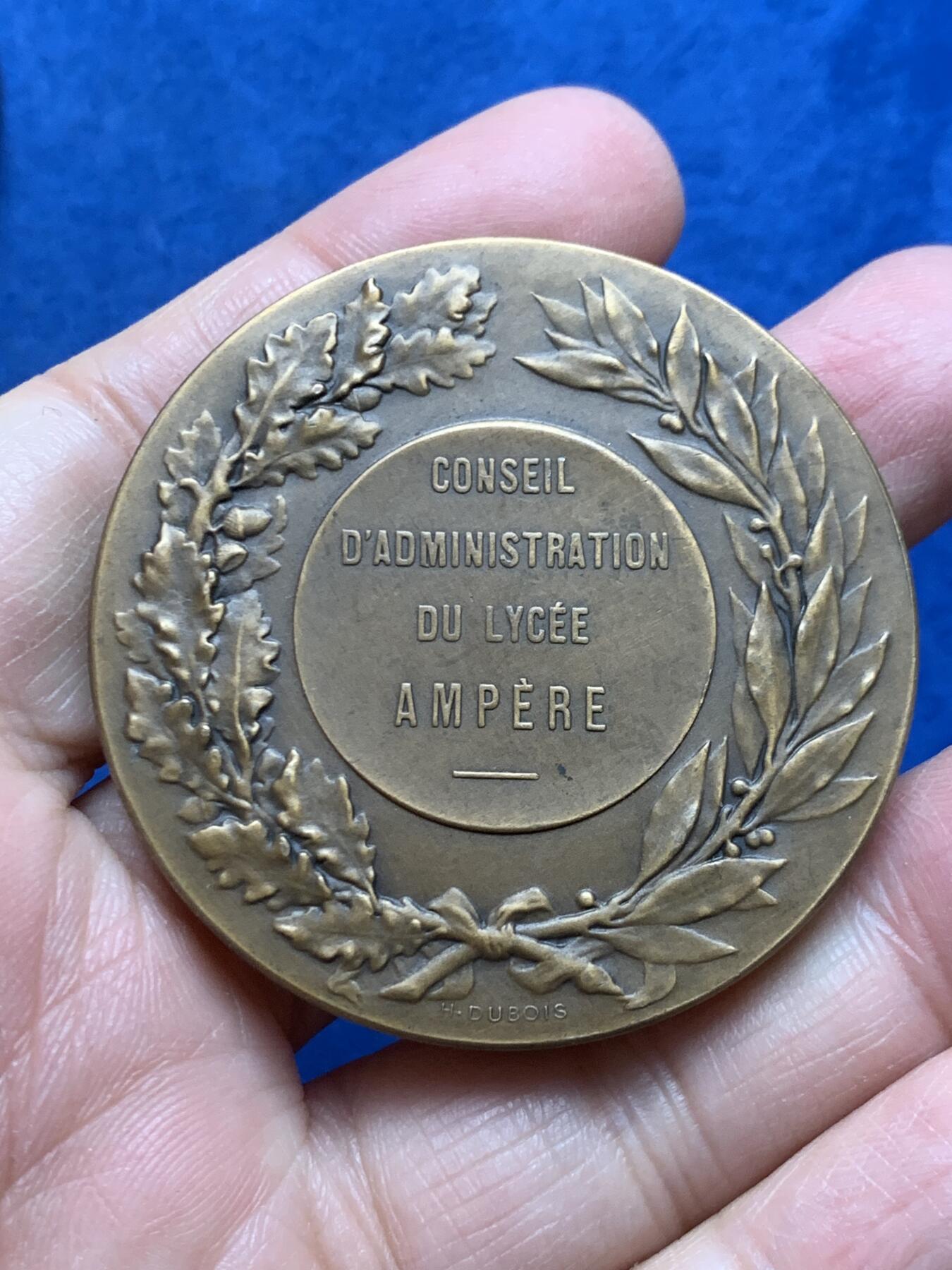 《竞宝斋》第455场 周日，周一 2场连拍 （全场包邮，欢迎送拍） 四枚一组 法属阿尔及利亚安培中学管理委员会纪念铜章 总重约316.8克 50mm