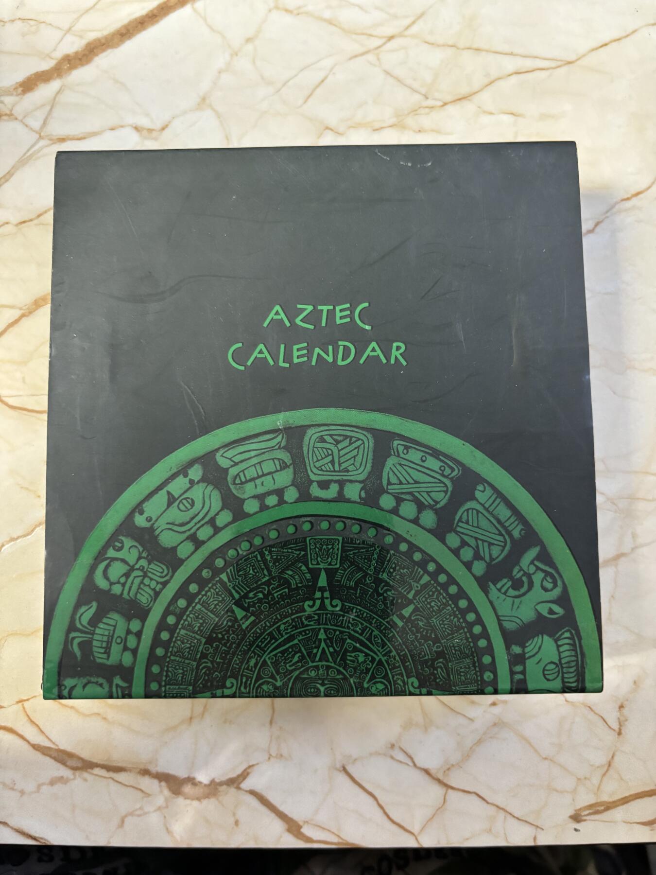 第187期拍卖 纽埃2019年历法系列3阿兹特克历法2盎司纪念银币，999银，发行量500枚