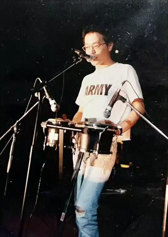 零元拍：窦仙儿亲签绝版《窦唯黑梦》，全新珍藏，一次没听，让您在更坏的时代依然听到最好的音乐，得嘞，您放开抡，绝对大牛B！