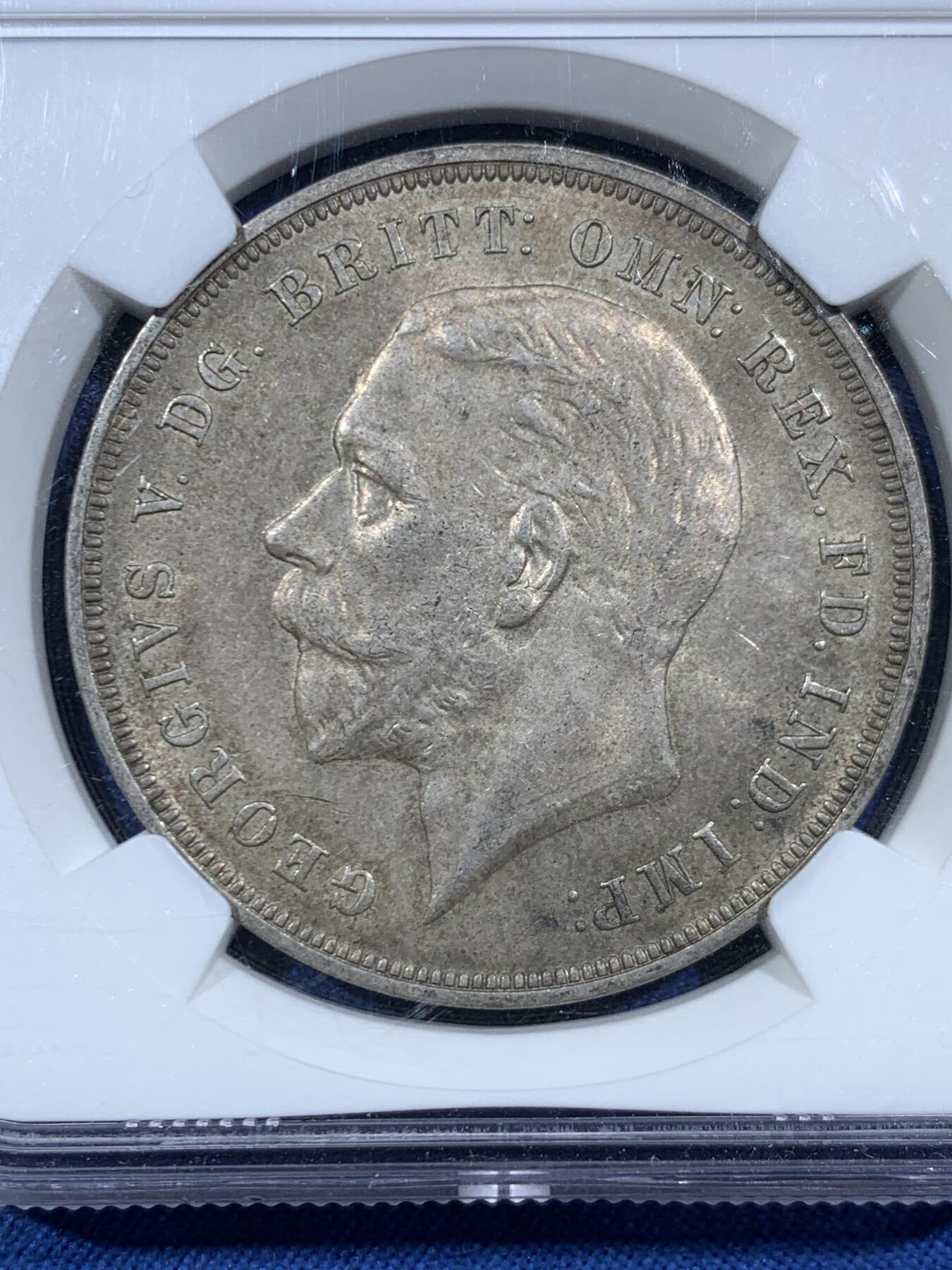 《竞宝斋》第455场 周日，周一 2场连拍 （全场包邮，欢迎送拍） NGC MS63 英国1935年乔治五世木马克朗银币