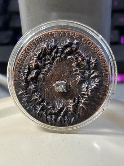 第187期拍卖 - 纽埃2017年陨石坑系列4镶嵌戈斯峭壁陨石仿古银币，999银，发行666枚