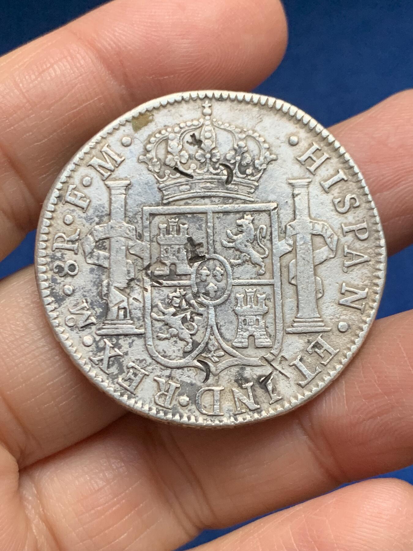 《竞宝斋》第455场 周日，周一 2场连拍 （全场包邮，欢迎送拍） 墨西哥1788卡洛斯三世双柱银币 有戳记