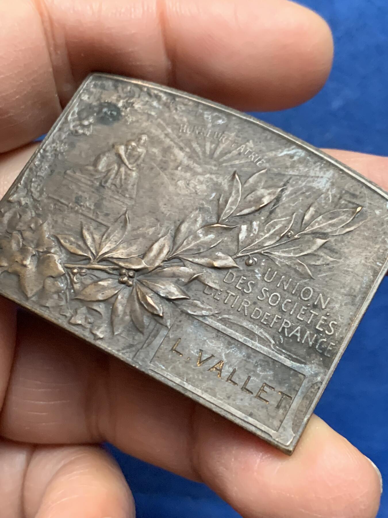 《竞宝斋》第455场 周日，周一 2场连拍 （全场包邮，欢迎送拍） 1906年法国南希国际射击比赛铜章 36克 38*50.2mm 丰饶角铜标