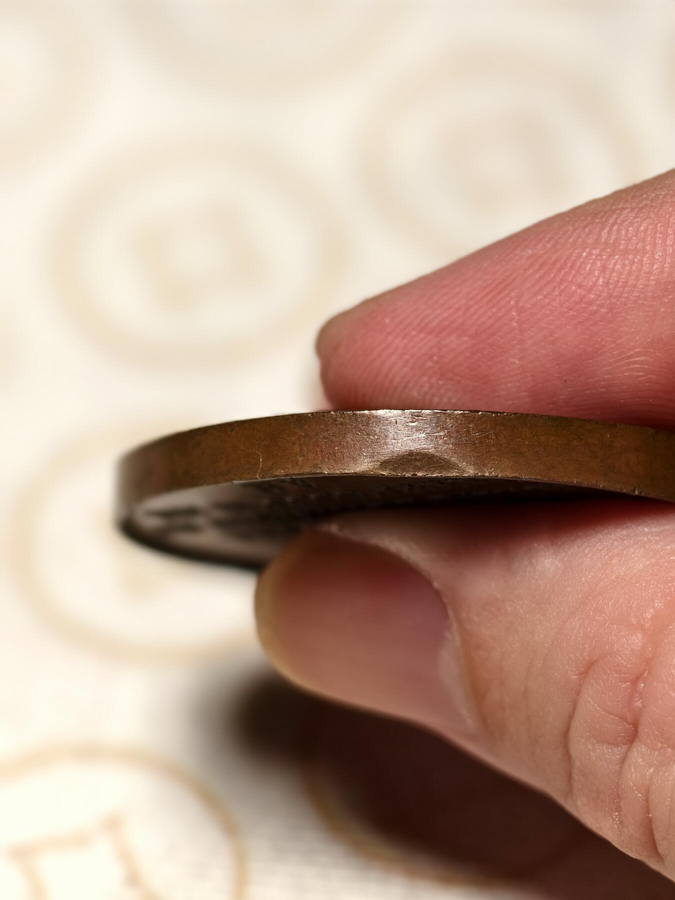 抚柳草堂-第六期章牌钱币 奖章勋章限时免佣 满百包邮 放漏专场 1822法国巴亚尔骑士纪念铜章 40.6g 41.1mm 超高浮雕非常漂亮 巧克力包浆品相如图 早期光边原铸