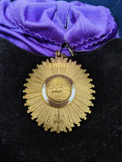 0元起拍勋章 第323期 咸鱼国勋章拍卖专场 1月7日（周三）下午6：00开始 秘鲁 纯银镀金 大十字级杰出服务勋章