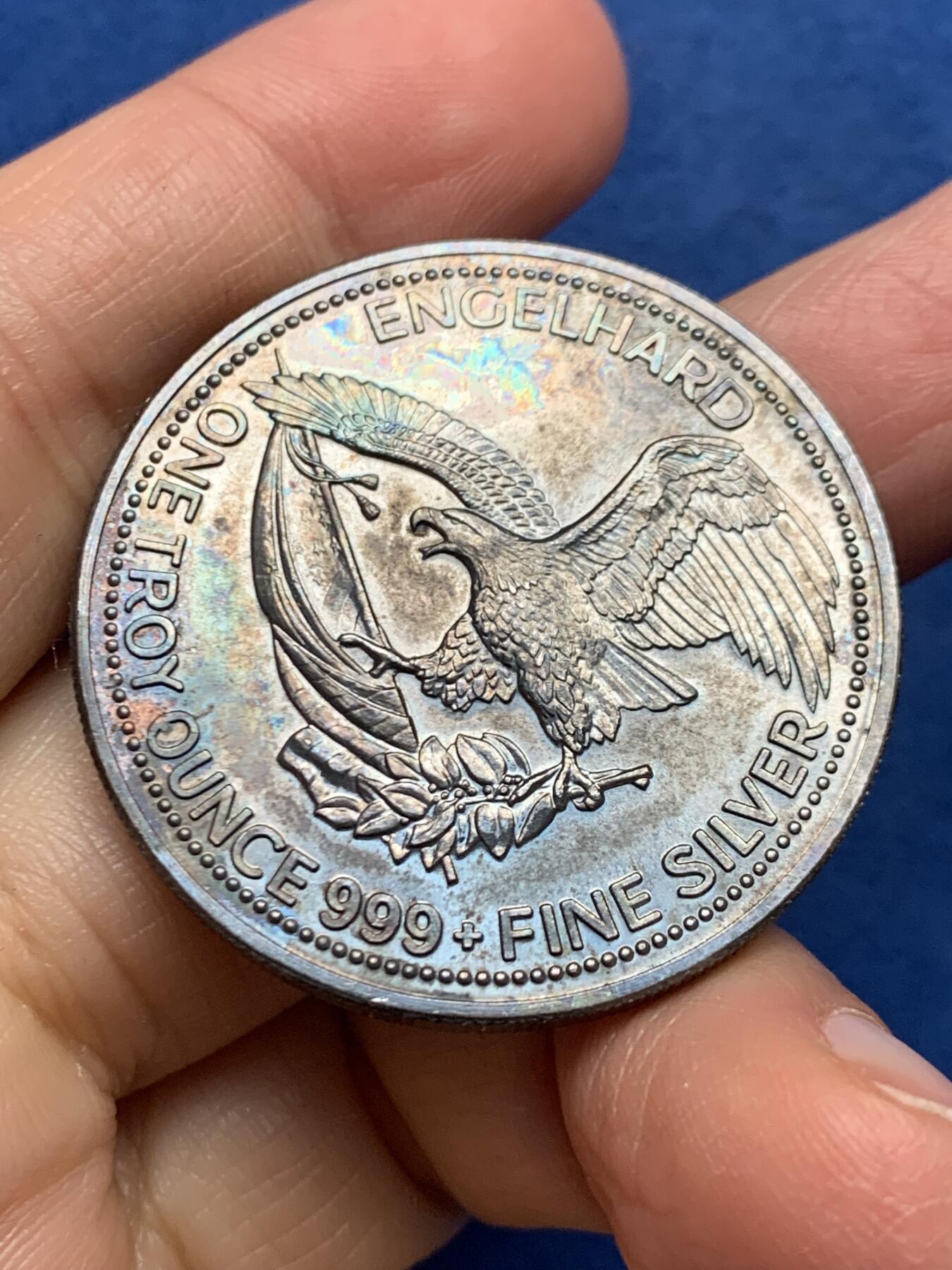 《竞宝斋》第455场 周日，周一 2场连拍 （全场包邮，欢迎送拍） 美国 1984年 加州淘金热银章 双面黑色包浆 38.5mm 31.25g