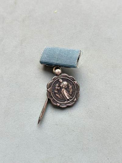 盛世勋华——号角文化勋章邮票专场拍卖第297期 - 南斯拉夫功绩奖章迷你 带挂针 少见 实发845枚