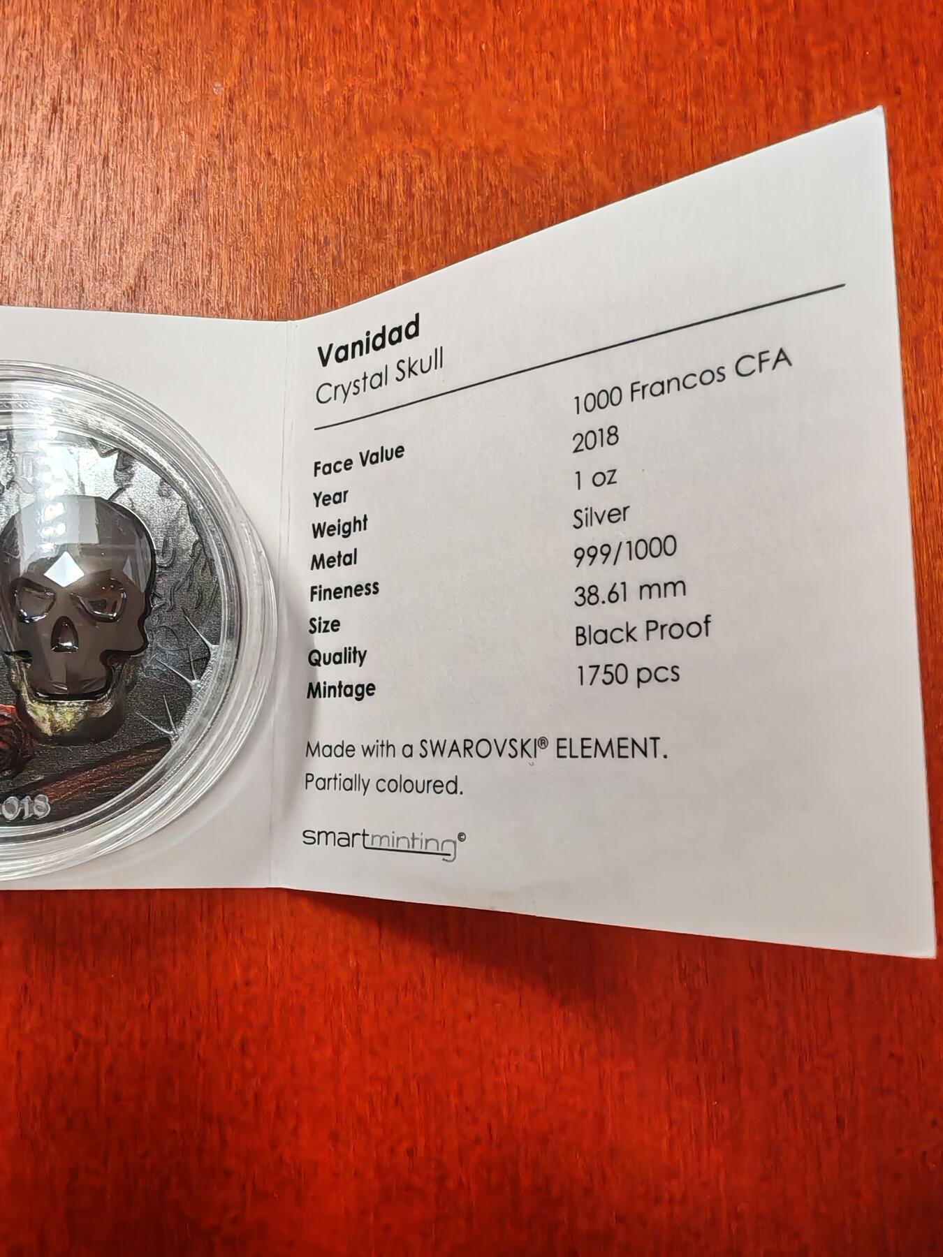 长老汇蛇年精选第九十二场拍卖 2018赤道几内亚水晶骷髅1000法郎镶嵌施华洛水晶黑化精制银币，1盎司999银，盒证全，1750枚