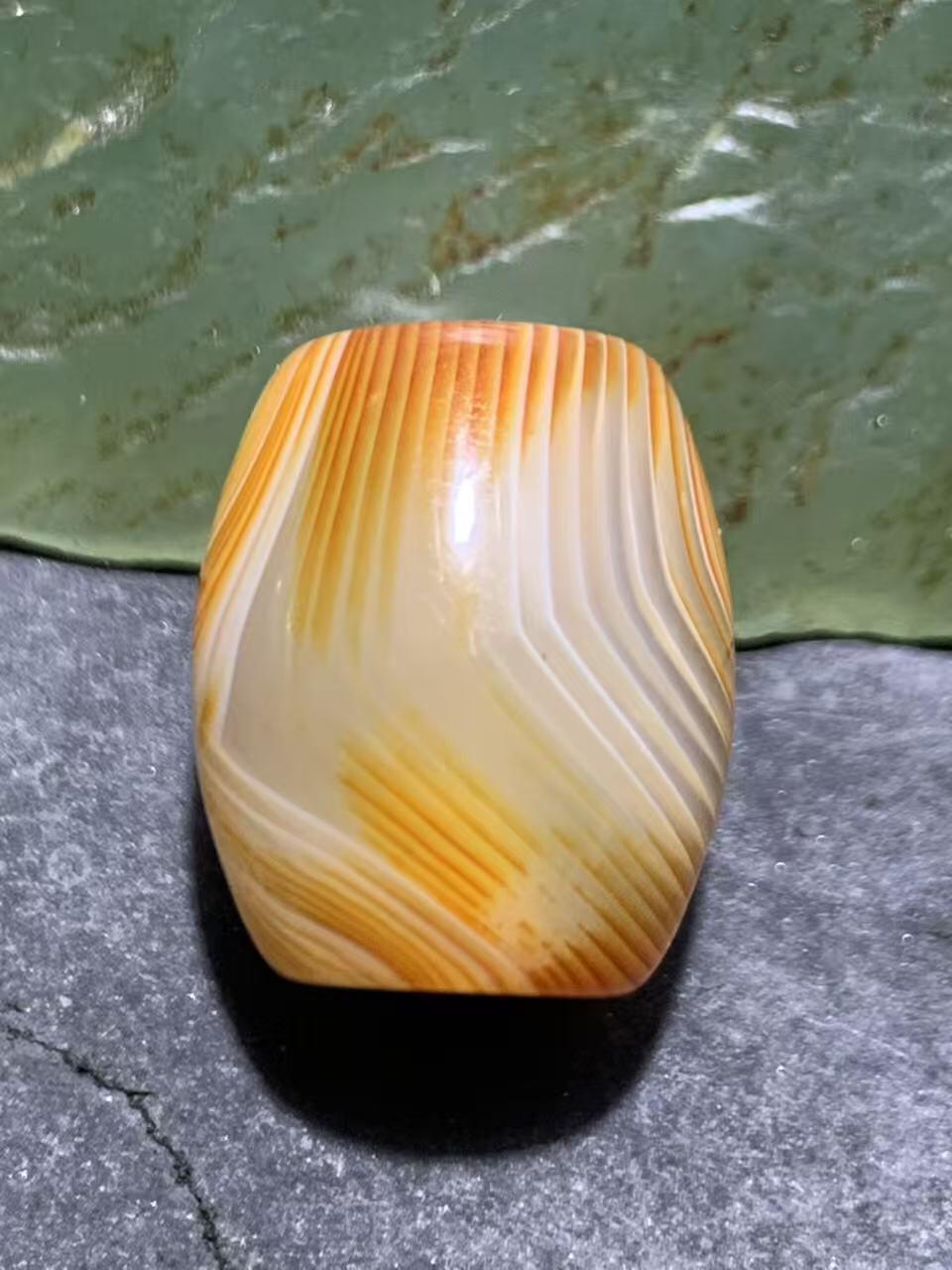 高玉化荔枝冻天眼纹缠丝玛瑙随形桶珠一颗