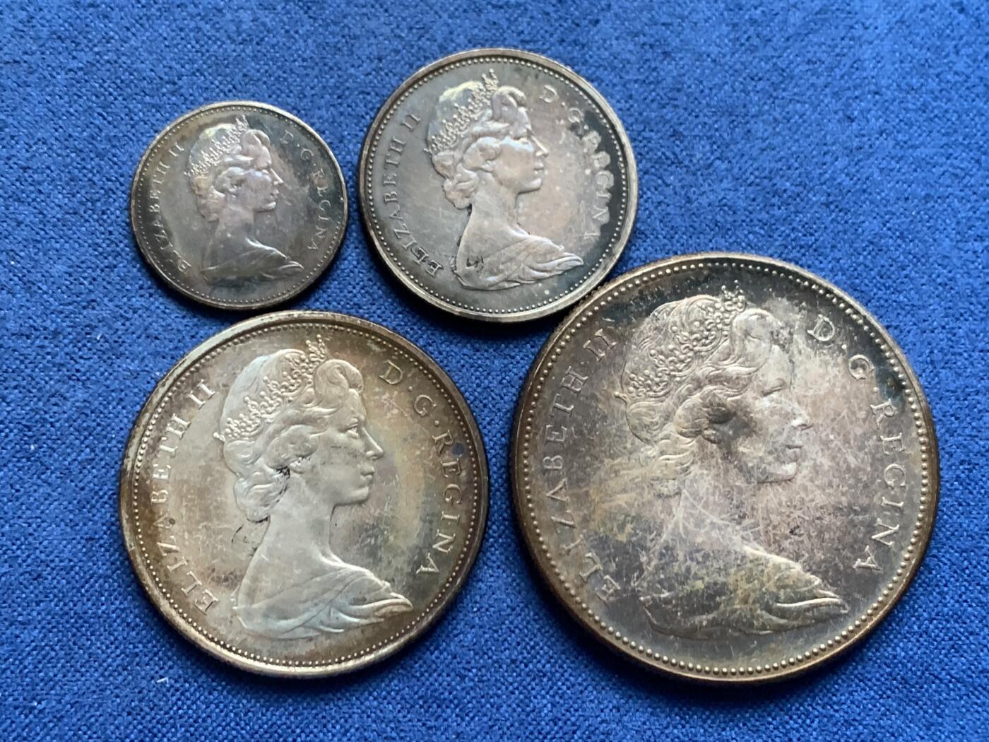 《竞宝斋》第455场 周日，周一 2场连拍 （全场包邮，欢迎送拍） 四枚一组 加拿大1967年10分/25分/50分/1元银币 总重约42.95克