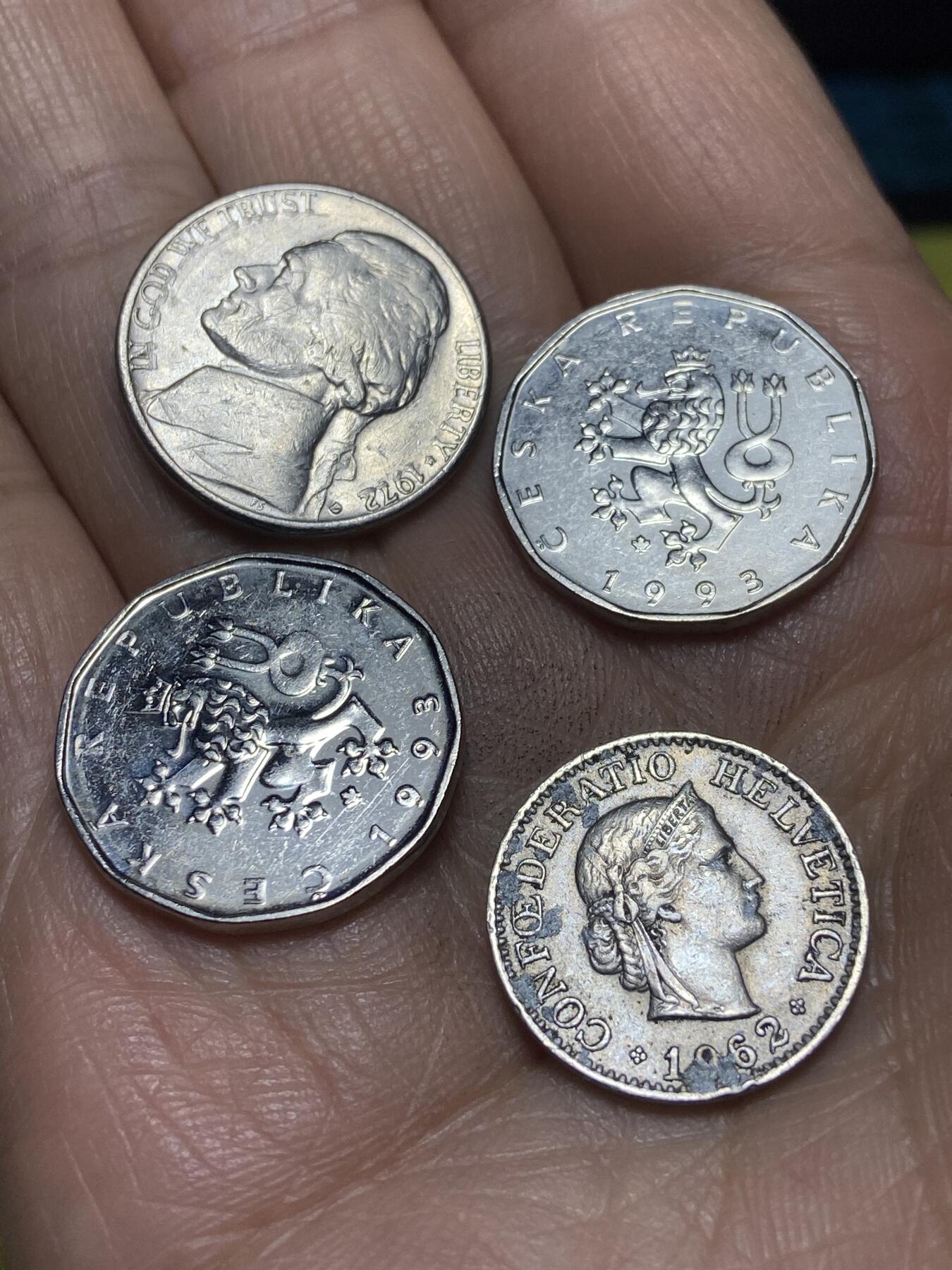 2026年第四场(总第一百七十三场）外国好品散币场(免佣金) 散币4枚：美国🇺🇸1972年5分，瑞士🇨🇭1962年10分，捷克🇨🇿1993年2克朗