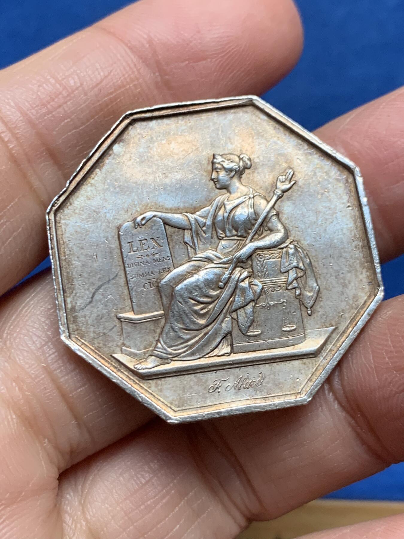 《竞宝斋》第455场 周日，周一 2场连拍 （全场包邮，欢迎送拍） 法国1849年巴黎公证处八角银代币，直径34.2mm，重19.12克，蜜蜂银标边铭