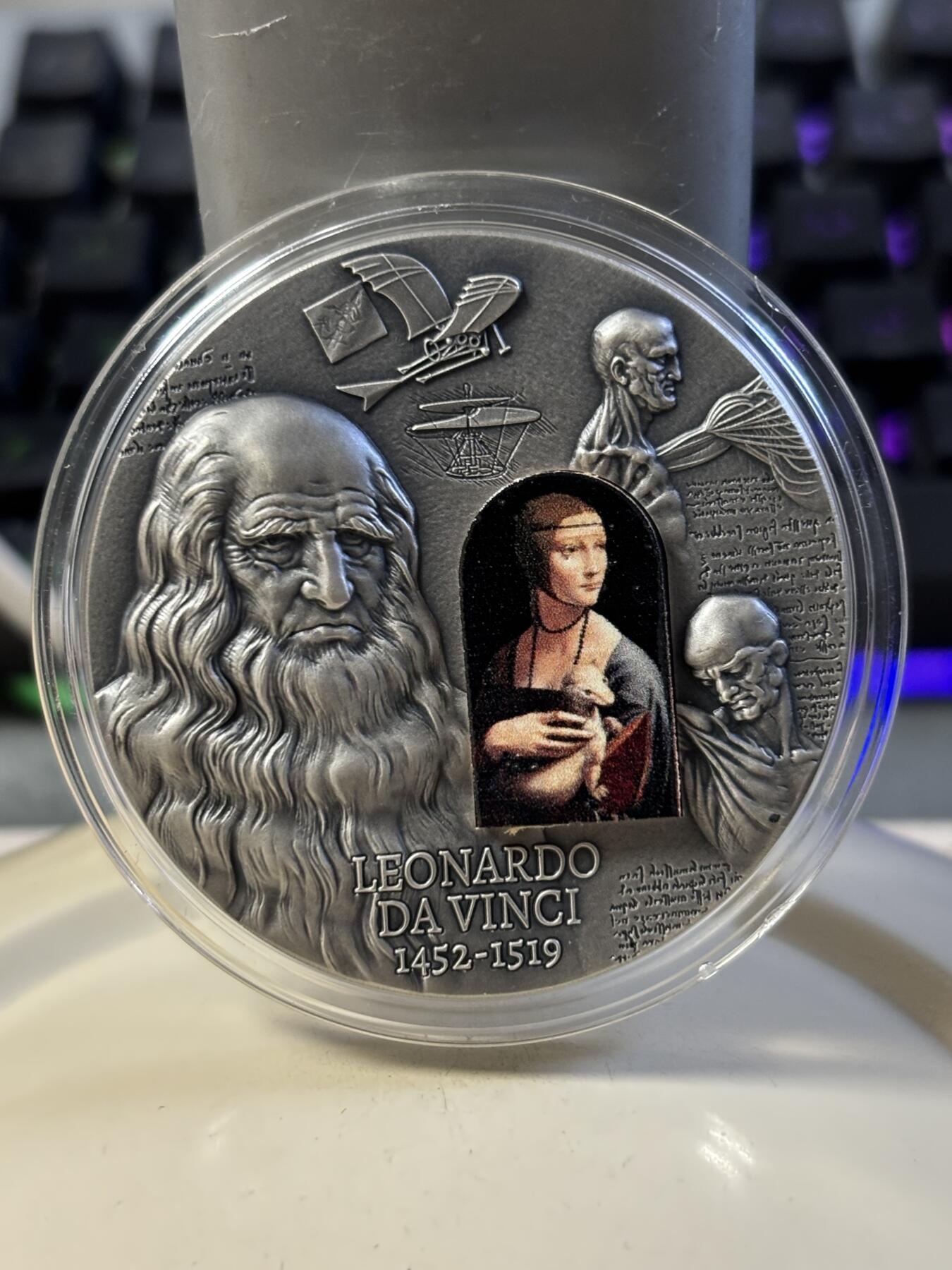 第187期拍卖 喀麦隆2019年达芬奇镶嵌高浮雕2盎司纪念银币，999银，发行500枚