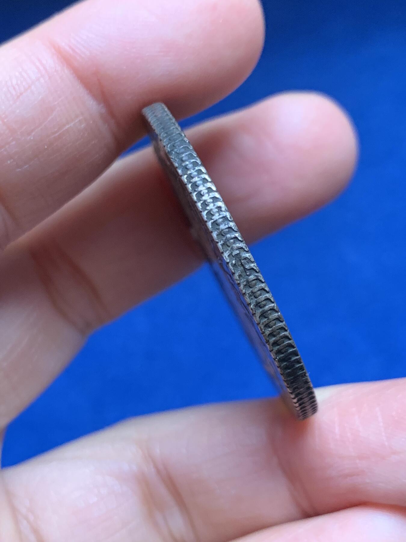 《竞宝斋》第455场 周日，周一 2场连拍 （全场包邮，欢迎送拍） 墨西哥 1884ZS IS 鹰洋8r银币五彩