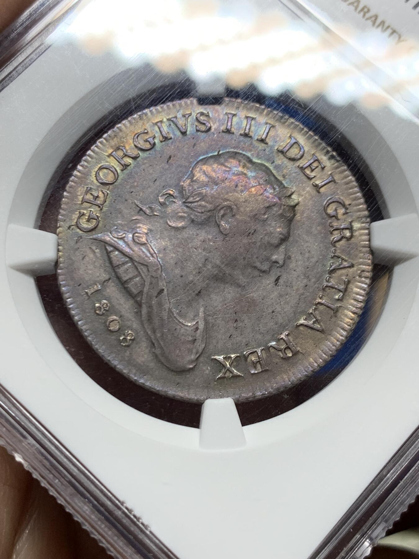 《竞宝斋》第455场 周日，周一 2场连拍 （全场包邮，欢迎送拍） NGC AUD 英国 1808年 30便士Token 银币 爱尔兰银行版 乔治三世时期发行 少见的背面女神所持竖琴尖端指向“O”和“K”中间版 细节一流 淡五彩包浆 实物很漂亮 稀有品种