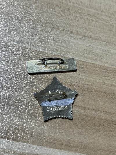 杂七杂八老徽章快拍专场 六十年代像章套章