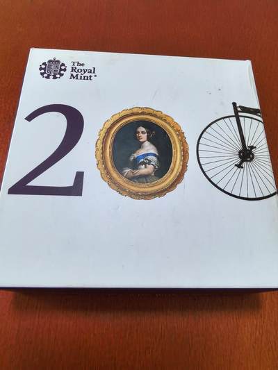 长老汇蛇年精选第九十二场拍卖 - 2019英国维多利亚5英镑精制银币，28.28克925银，盒证全，5000枚