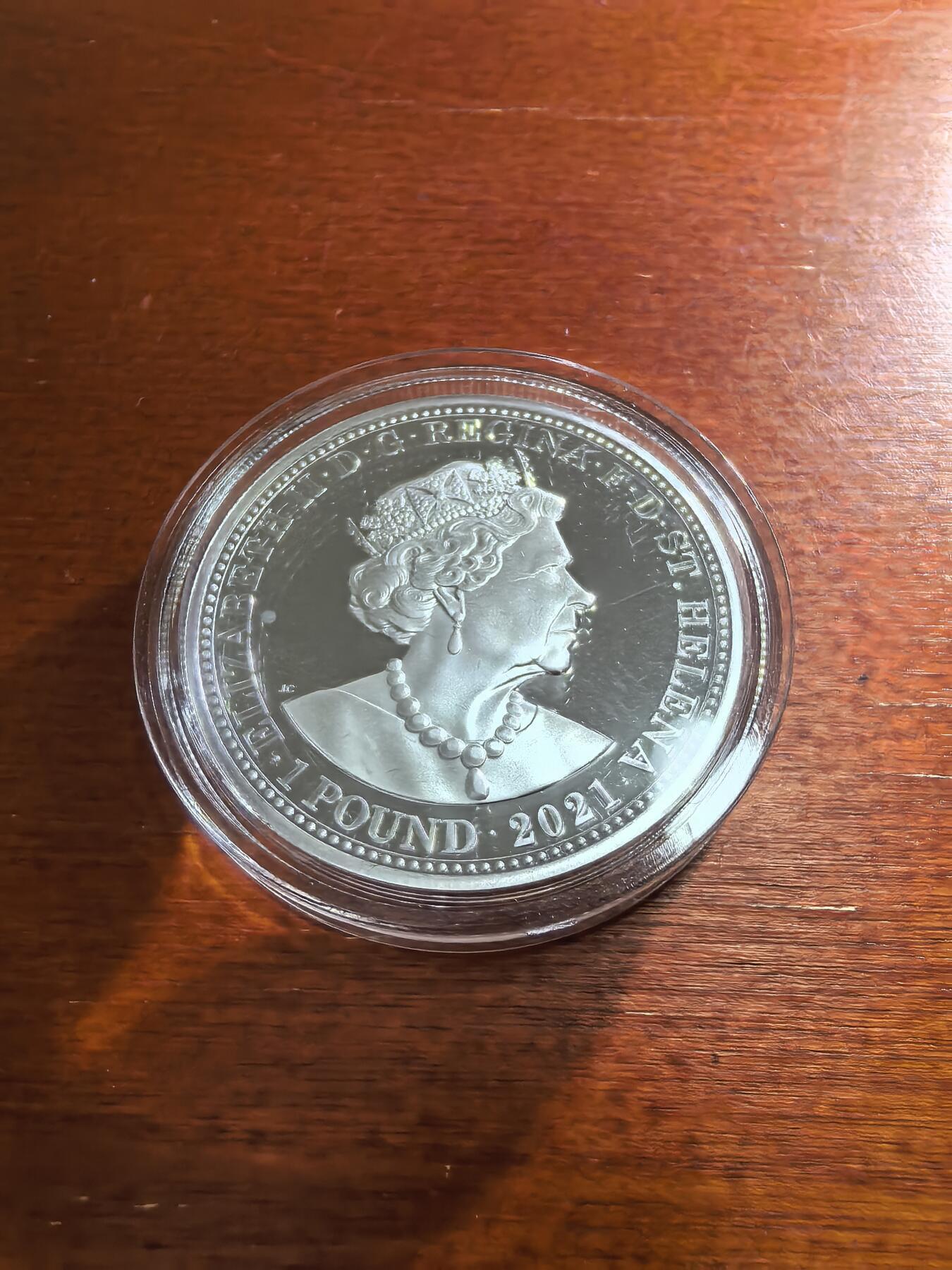 长老汇蛇年精选第九十二场拍卖 2021圣勒赫拿岛美惠三女神1英镑精制银币，1盎司999银，3000枚，盒证全，市场价2300