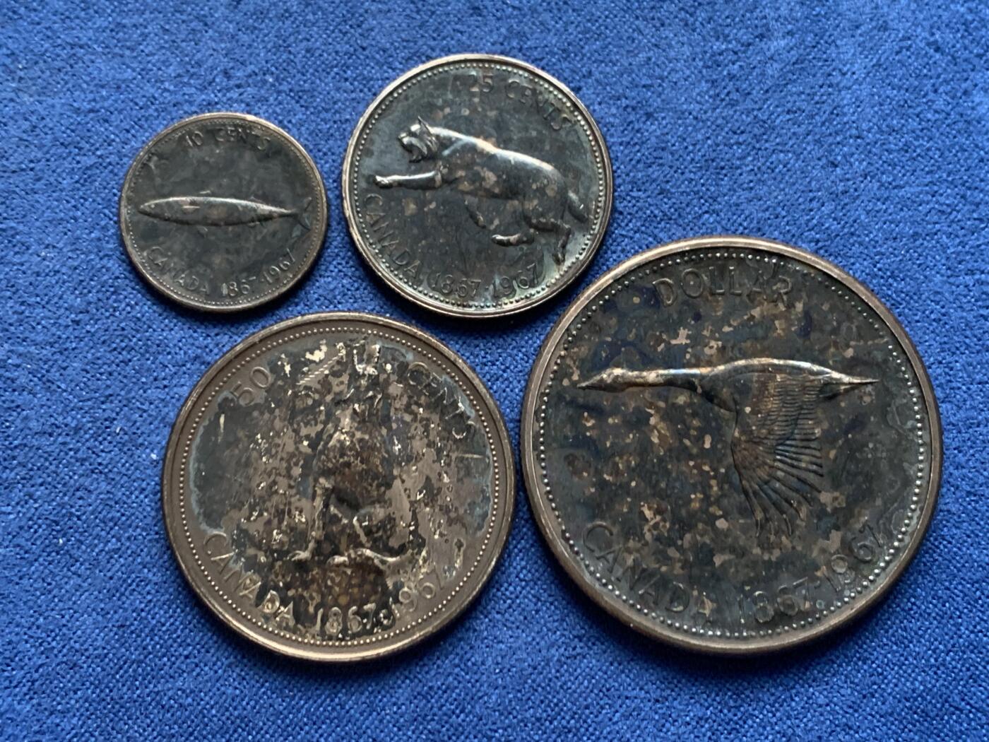 《竞宝斋》第455场 周日，周一 2场连拍 （全场包邮，欢迎送拍） 四枚一组 加拿大1967年10分/25分/50分/1元银币 总重约42.95克