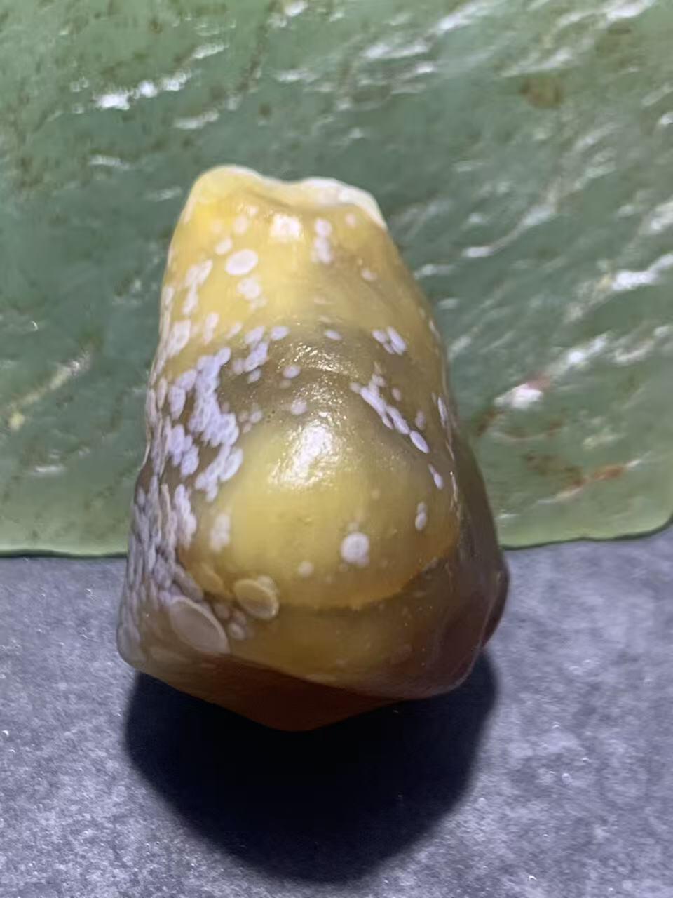 放福利！精美罕见天然戈壁阿拉善酒红色白皮天眼纹玛瑙原石一颗，