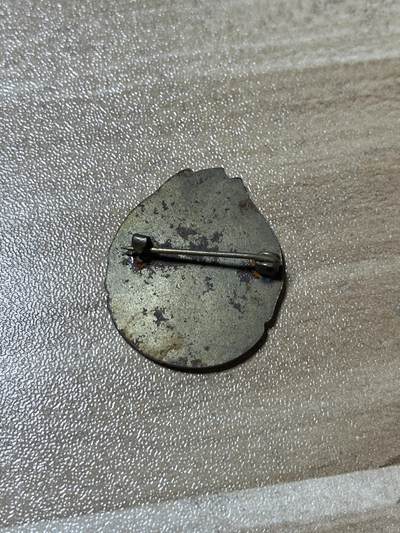 杂七杂八老徽章快拍专场 五十年代社会主义国家老徽章