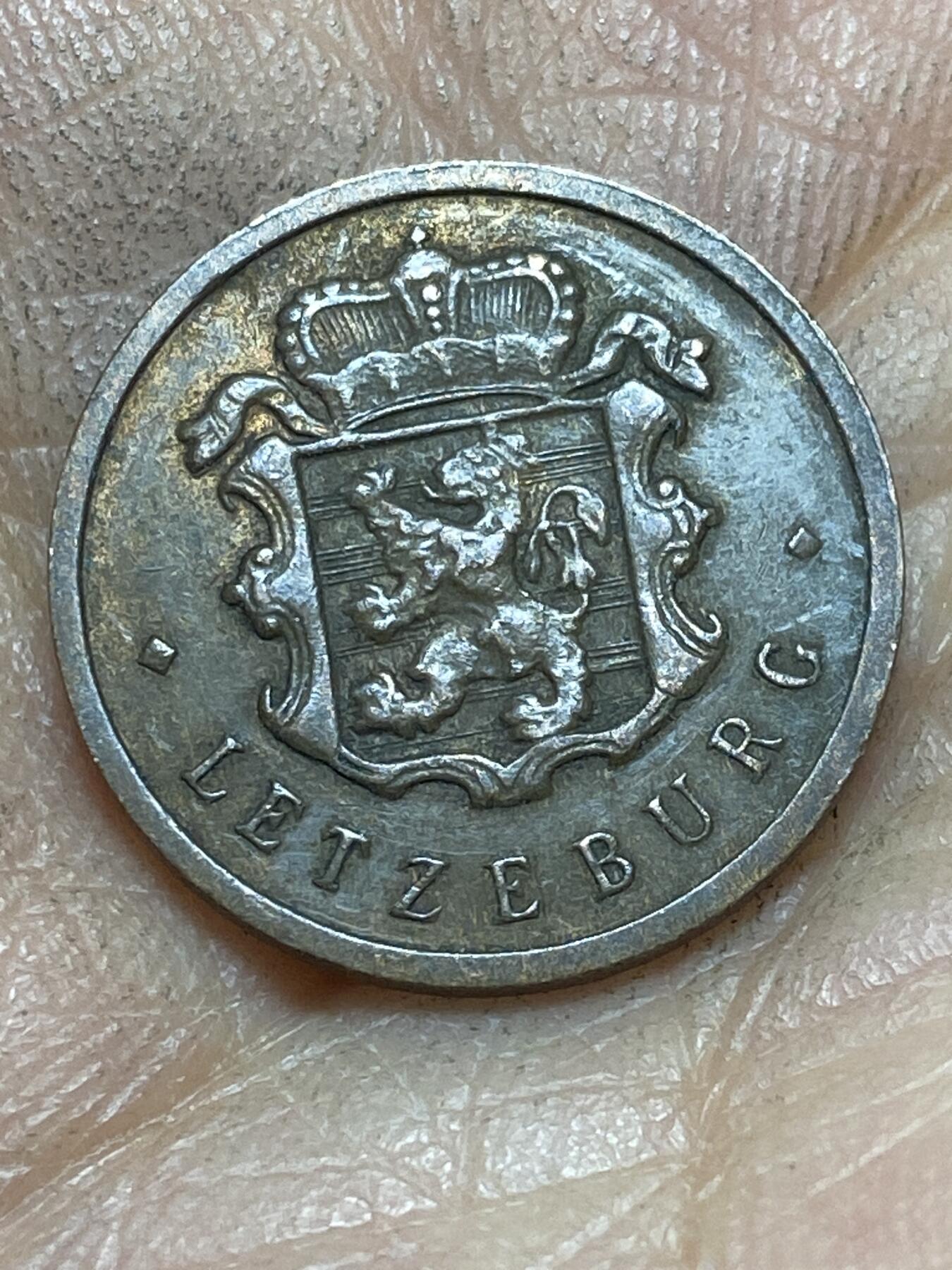 2026年第四场(总第一百七十三场）外国好品散币场(免佣金) 卢森堡🇱🇺1947年25分(七任大公夏洛特夫人时期，第四版关门年)