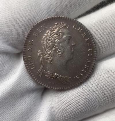 掌中浮雕-藏着的欧洲第048场 法国路易十五银质代币，31mm，9.94g，背逆