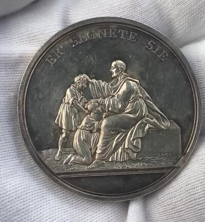 掌中浮雕-藏着的欧洲第048场 1803年德国古典大师loos基督坚信礼银章，42mm，26.2g