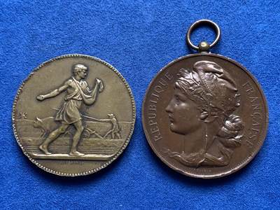 《竞宝斋》第455场 周日，周一 2场连拍 （全场包邮，欢迎送拍） - 两枚一组 法国农业部颁发铜章 50mm 总重约123.9克