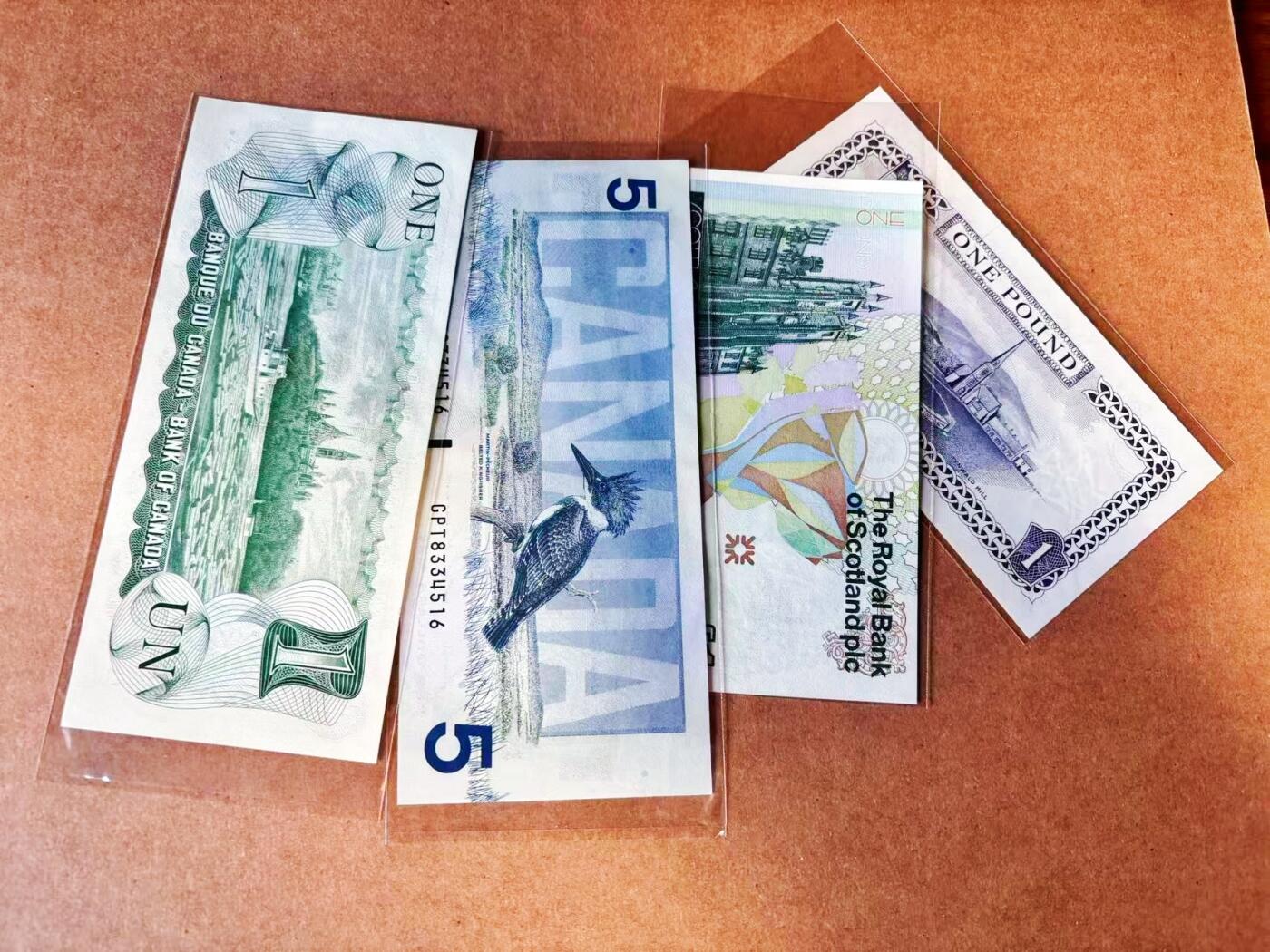 【Blue Auction】世界纸币精拍第772期——18级TOP拍卖/信誉/品质/专业/高效💫 【一组4张】加拿大 1973-86年1-5元&苏格兰1999年1镑&马恩岛1镑 女王 全新UNC