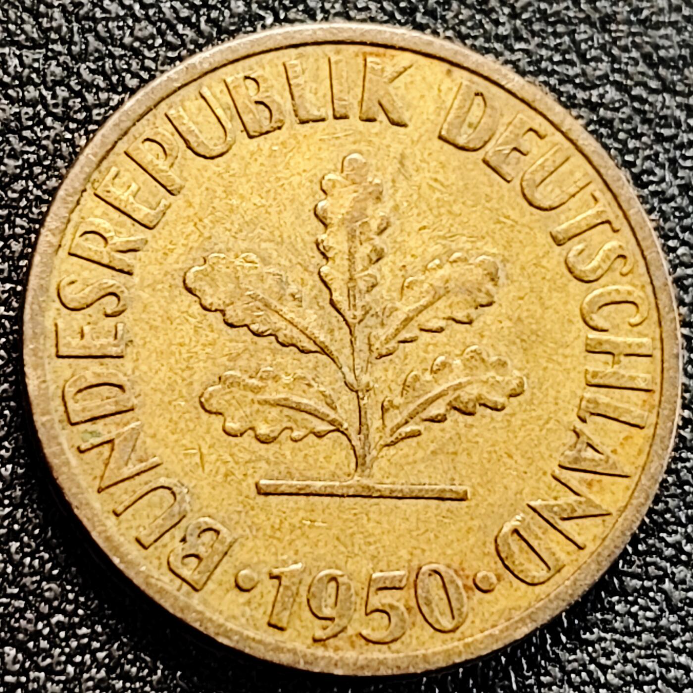 泉币菌-第164场-新年第七场 精品福利场 五叶橡树 1950年 德国10芬尼黄铜包钢硬币 21.5毫米4.0克