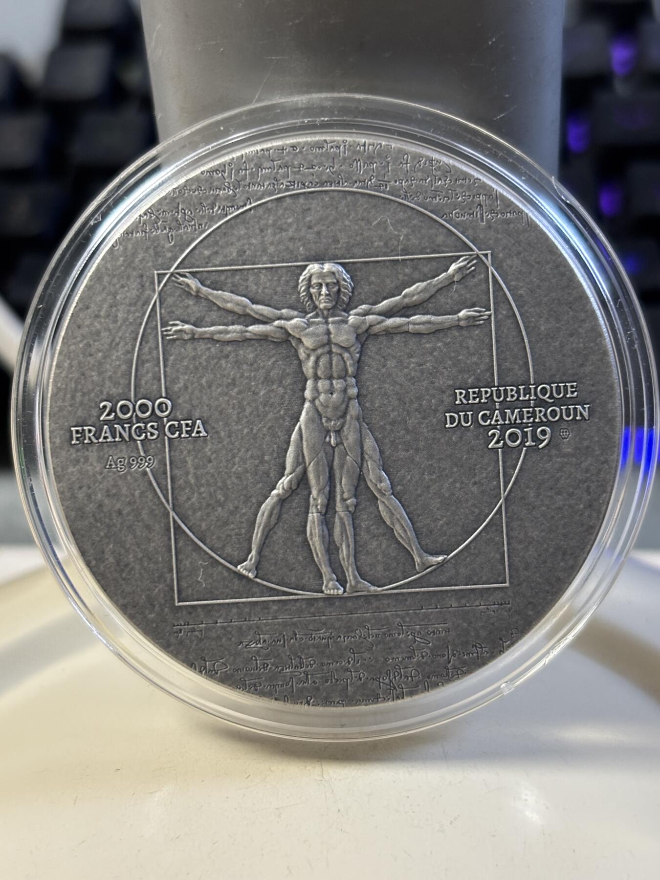 第187期拍卖 喀麦隆2019年达芬奇镶嵌高浮雕2盎司纪念银币，999银，发行500枚