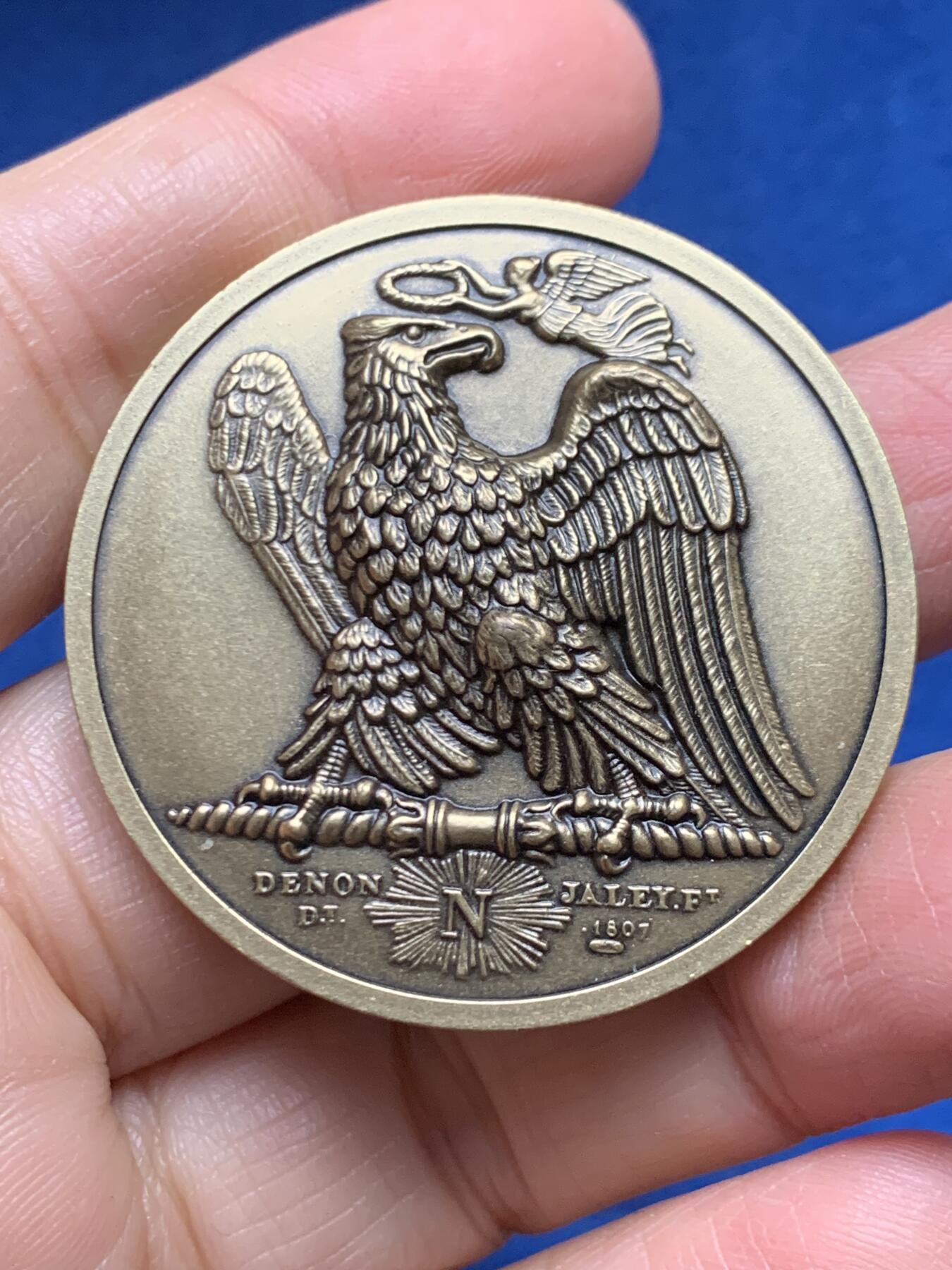 《竞宝斋》第455场 周日，周一 2场连拍 （全场包邮，欢迎送拍） 法国纪念1798年拿破仑远征埃及铜章，高浮雕，42.3mm，50.5g