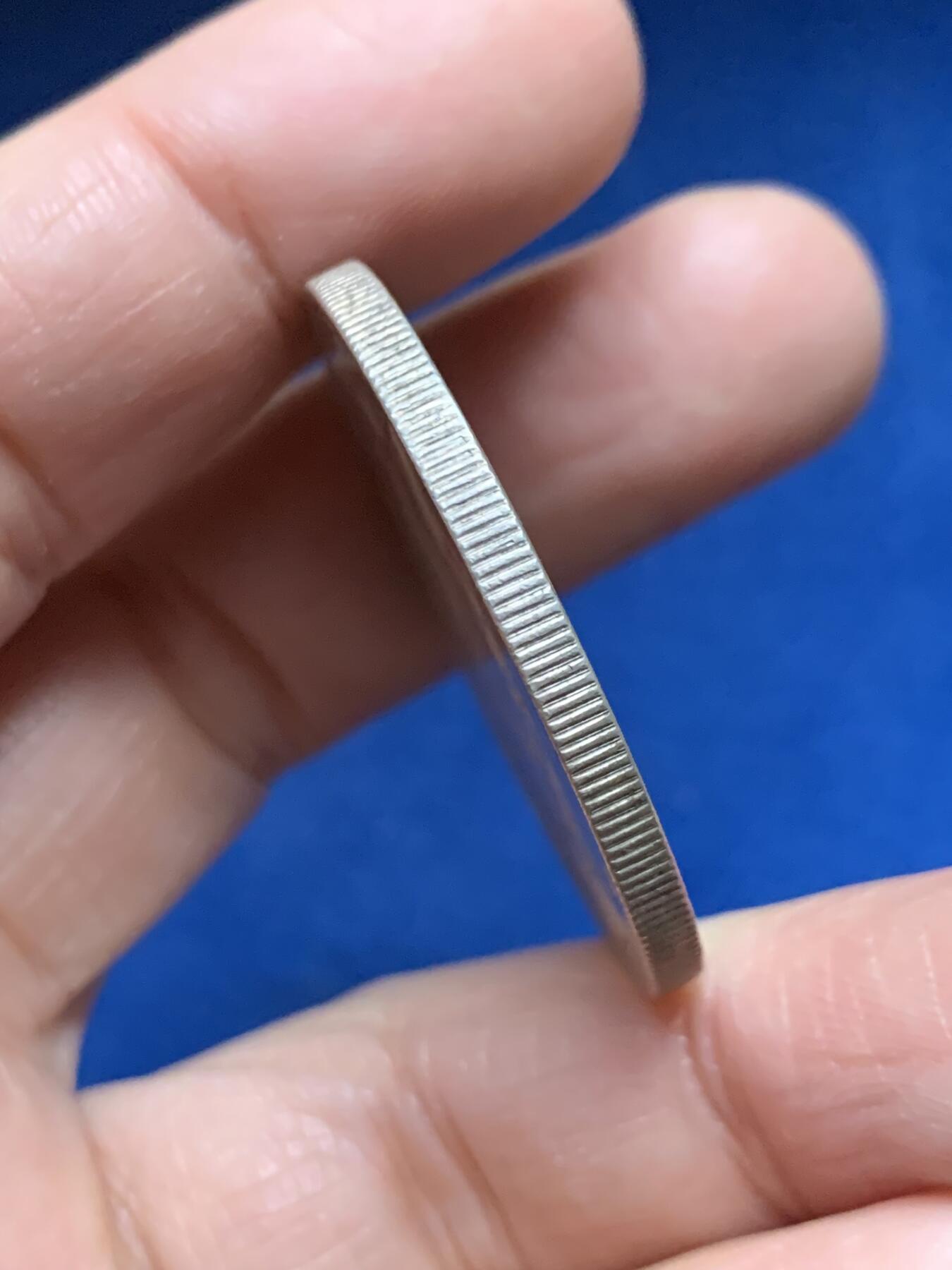 《竞宝斋》第455场 周日，周一 2场连拍 （全场包邮，欢迎送拍） 美国1922年和平1美元大银币