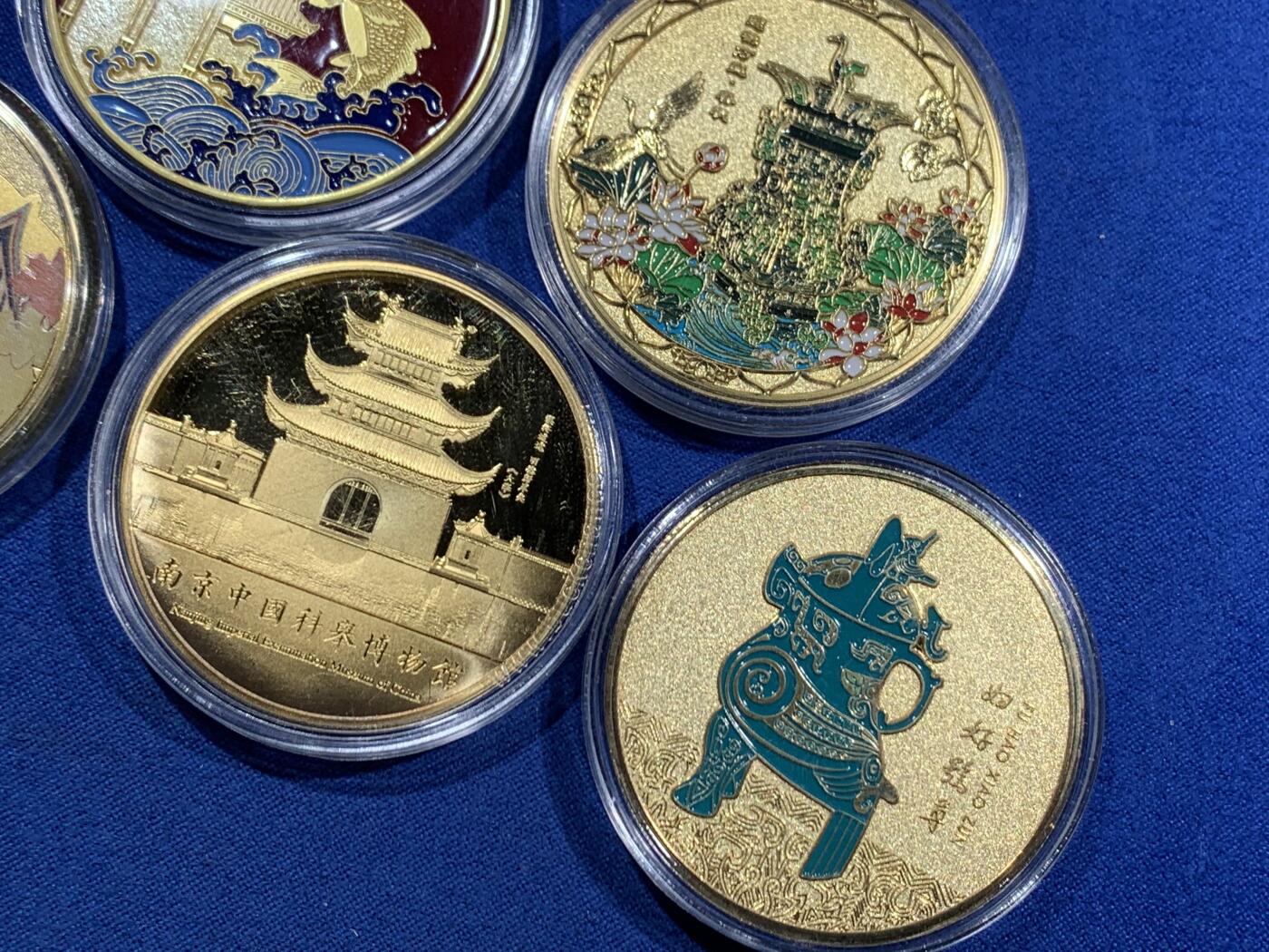 《竞宝斋》第455场 周日，周一 2场连拍 （全场包邮，欢迎送拍） 五枚一组 中国景点纪念章