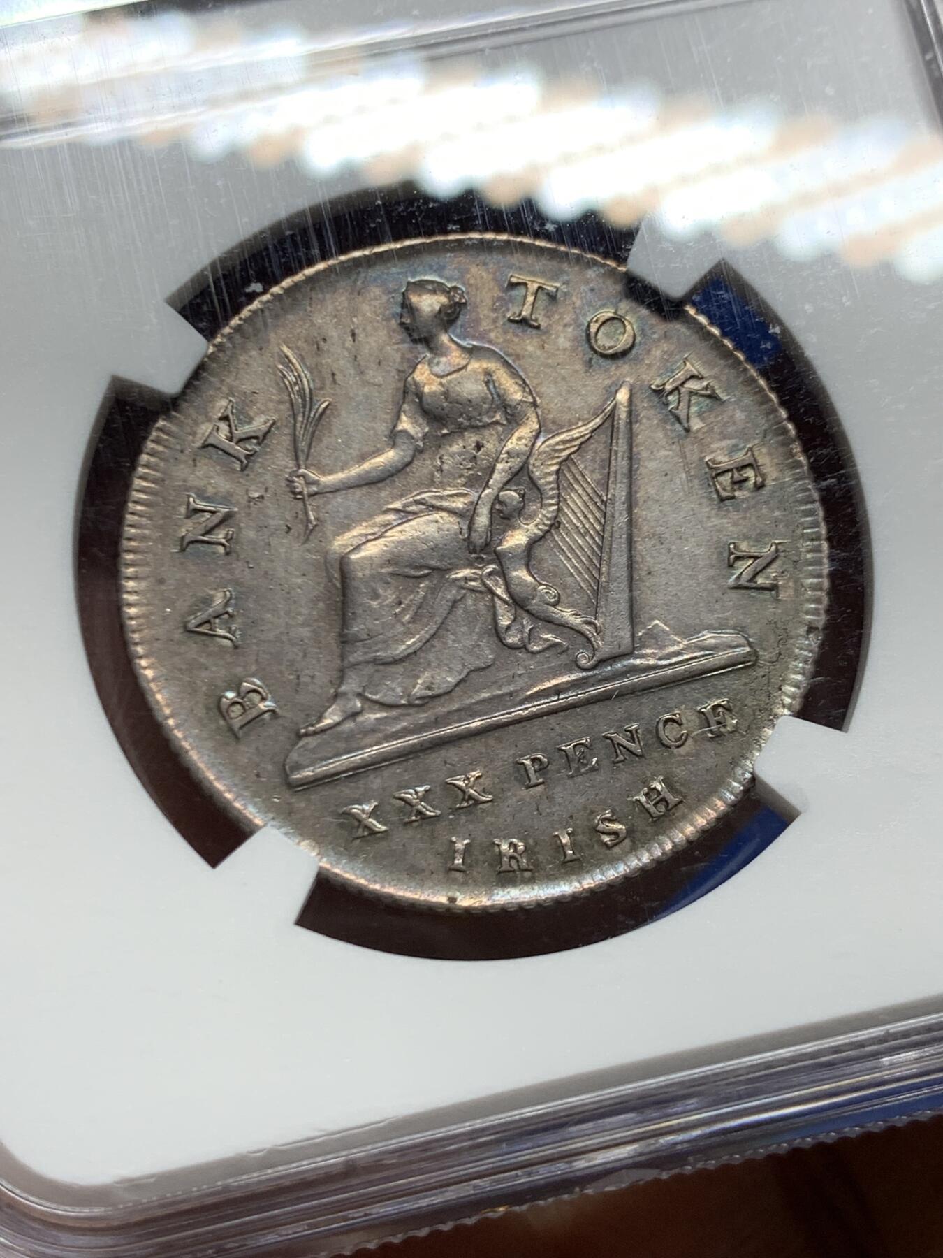 《竞宝斋》第455场 周日，周一 2场连拍 （全场包邮，欢迎送拍） NGC AUD 英国 1808年 30便士Token 银币 爱尔兰银行版 乔治三世时期发行 少见的背面女神所持竖琴尖端指向“O”和“K”中间版 细节一流 淡五彩包浆 实物很漂亮 稀有品种