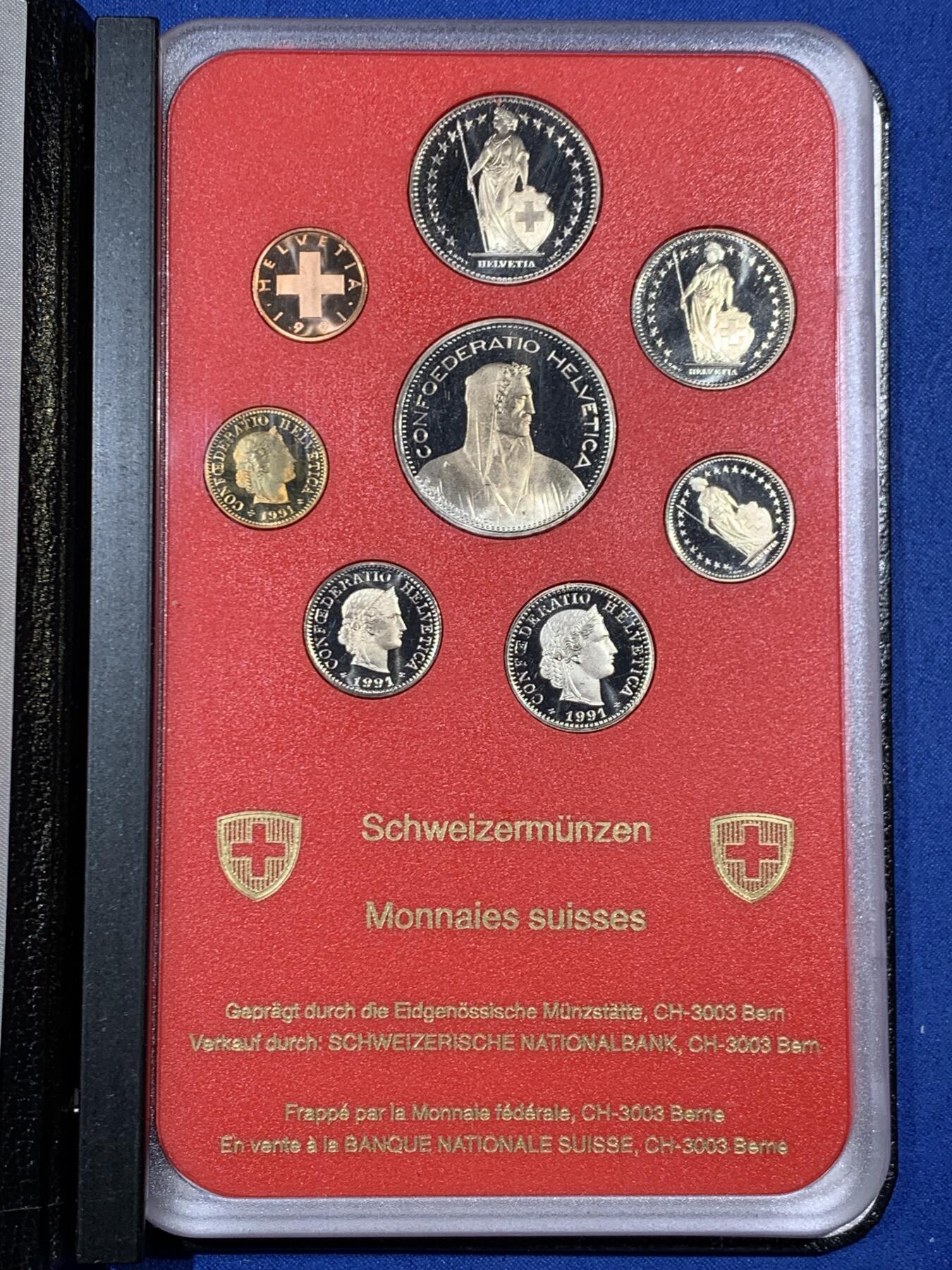 《竞宝斋》第455场 周日，周一 2场连拍 （全场包邮，欢迎送拍） 瑞士1991年精制套币 带纸套 册装